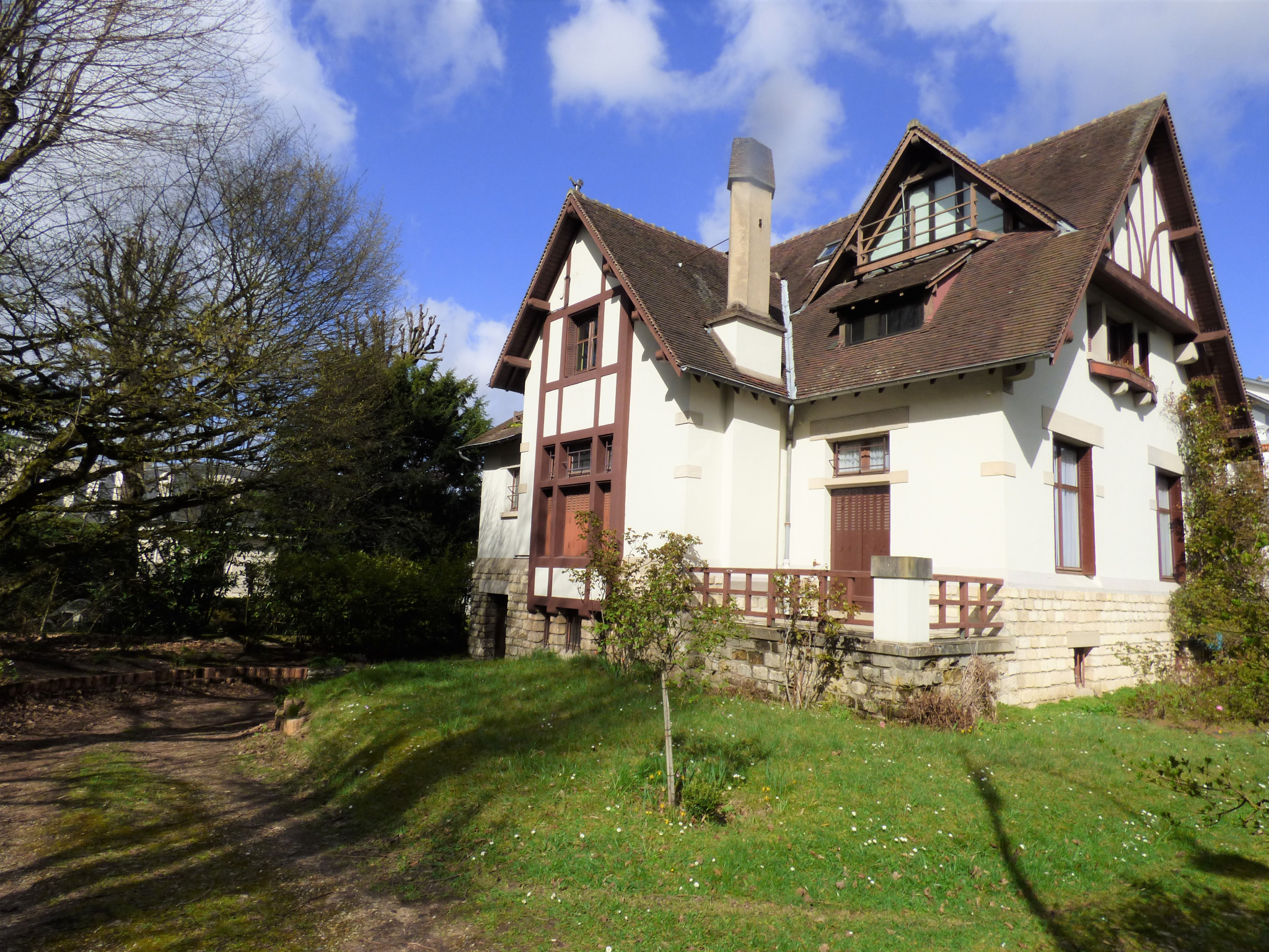 photo1