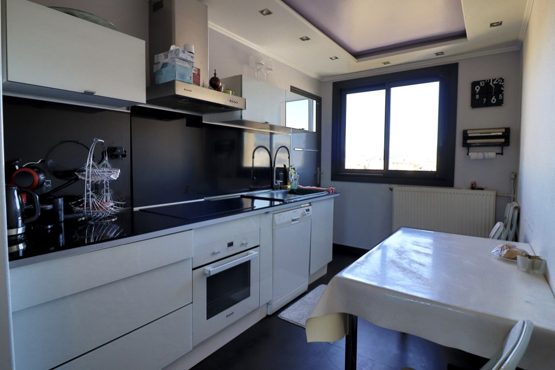 Vente Appartement 90m² 4 Pièces à Marseille (13008) - Snis Imogroup