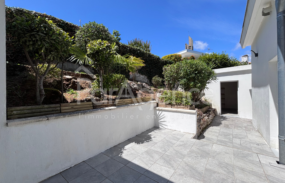 Maison de ville avec garage à 300 m de Foncillon   Royan